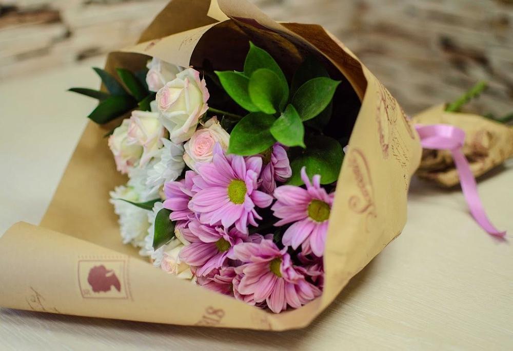 Букет цветов из: Розы и Хризантемы в Букачаче