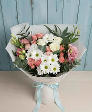 Букет цветов из:  Розы, Лизиантусы и Хризантемы в Букачаче