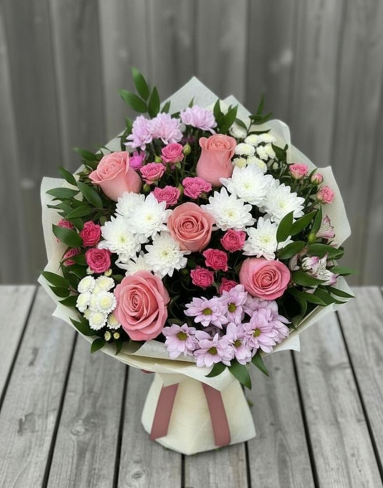 Букет цветов из: Альстромерии, Гвоздики, Розы и Хризантемы в Букачаче