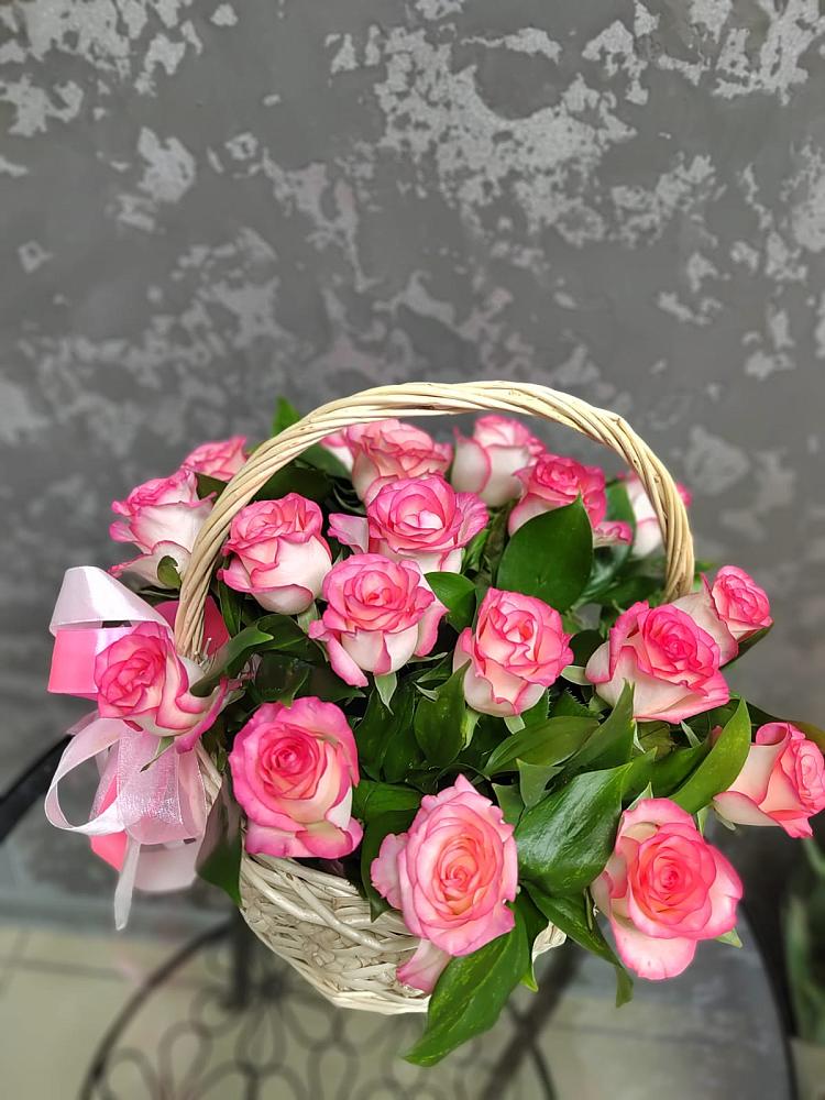 Цветочная композиция из Розы в корзине в Букачаче