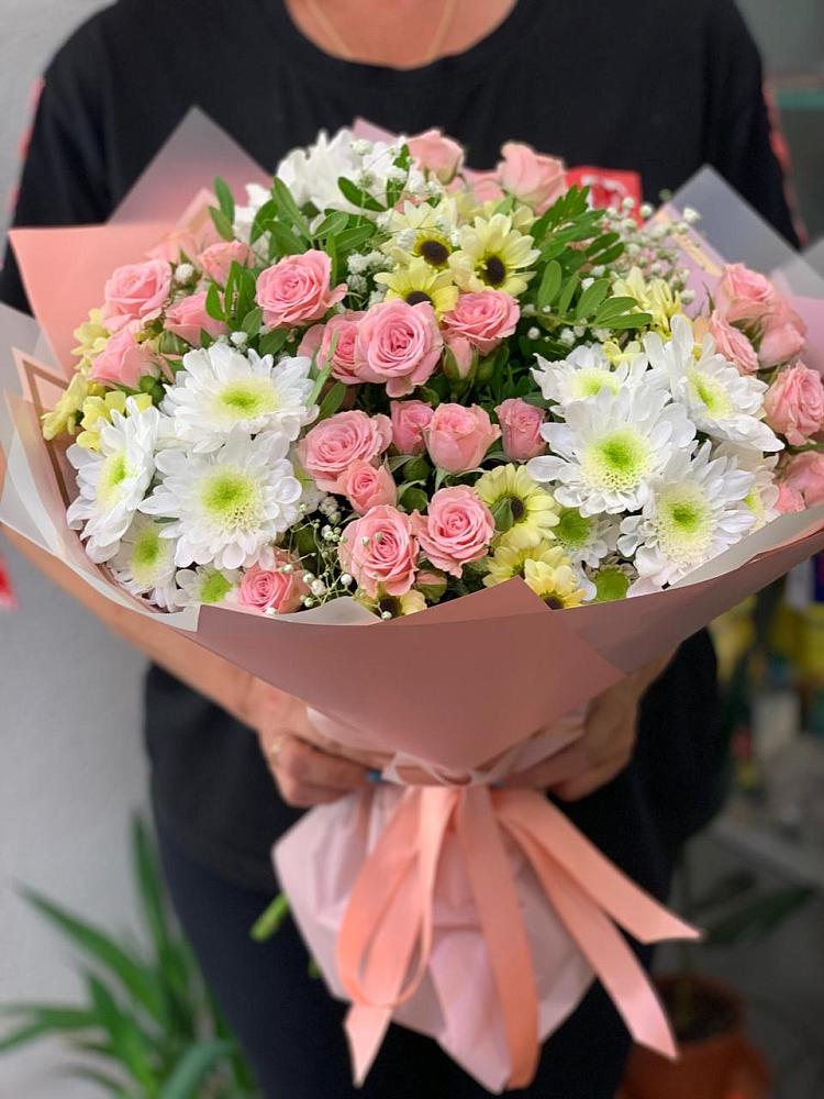 Букет цветов из: Розы и Хризантемы в Букачаче