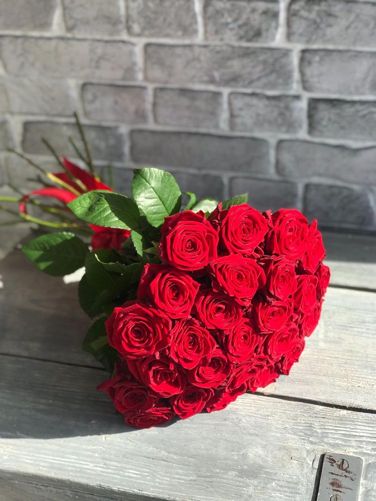 Букет Красные розы Фридом в Букачаче