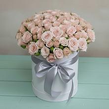 Цветочная композиция из Розы в шляпной коробке в Букачаче