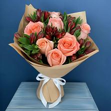 Букет цветов из:  Розы и Альстромерии в Букачаче