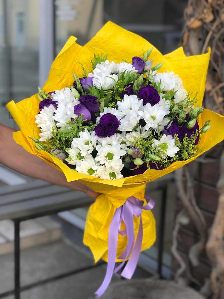 Букет цветов из: Ирисы, Хризантемы и Ромашки в Букачаче
