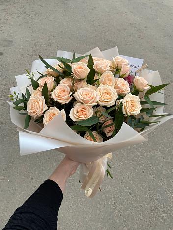 Букет Кремовые розы Латте в Букачаче