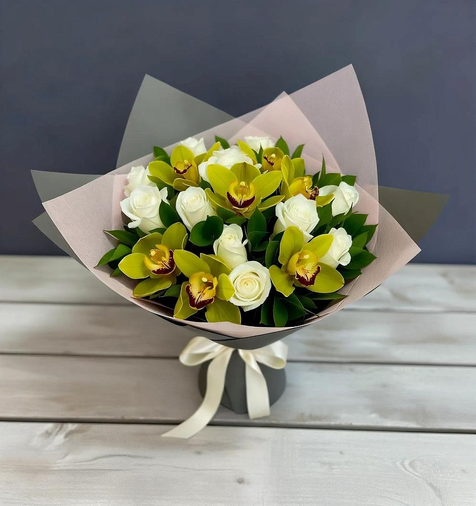 Букет цветов из: Орхидеи и Розы в Букачаче