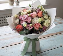 Букет цветов из:  Розы, Лизиантусы и Гвоздики в Букачаче