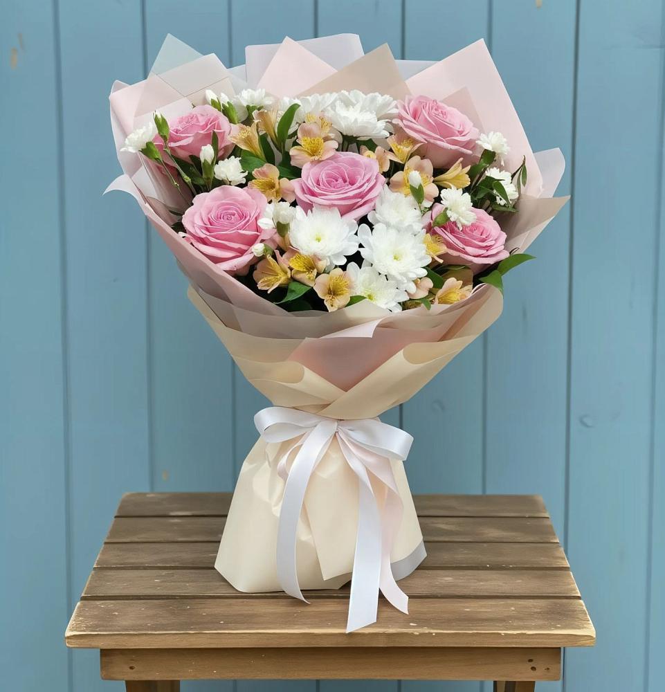 Букет цветов из: Гвоздики, Орхидеи и Розы в Букачаче