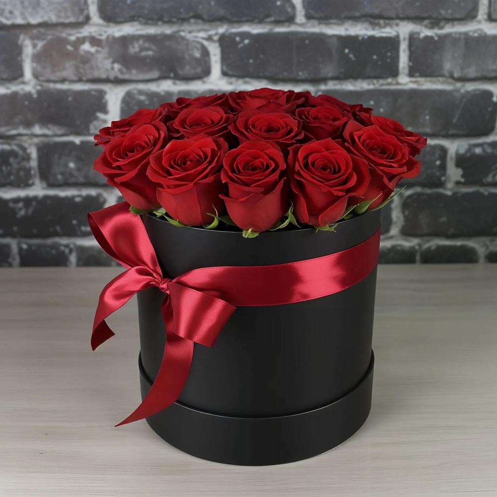 Цветочная композиция из Розы в шляпной коробке в Букачаче